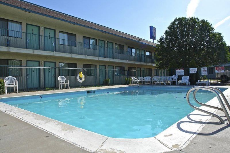 Motel 6-Pueblo, Co - I-25 Екстер'єр фото