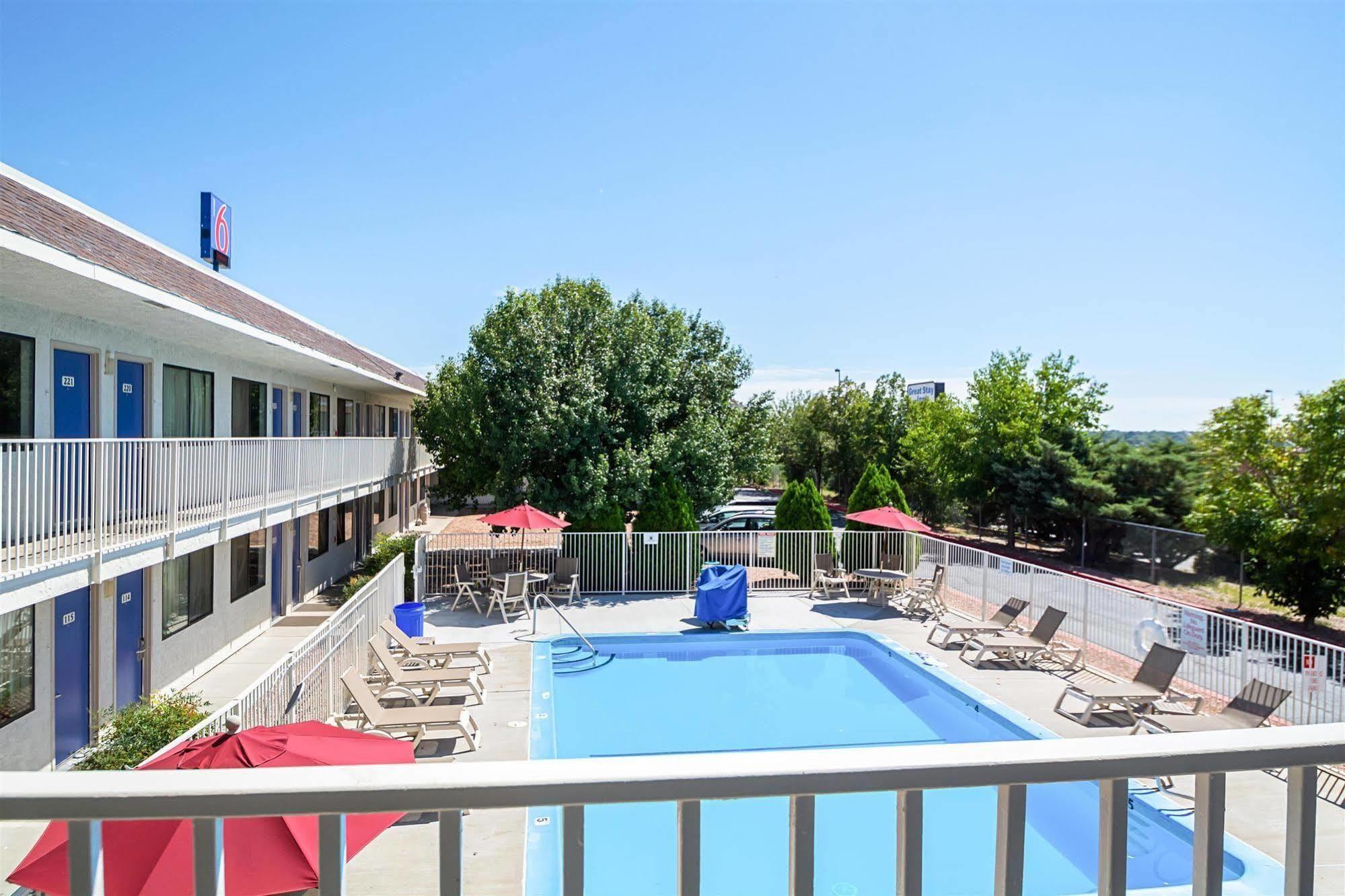 Motel 6-Pueblo, Co - I-25 Екстер'єр фото