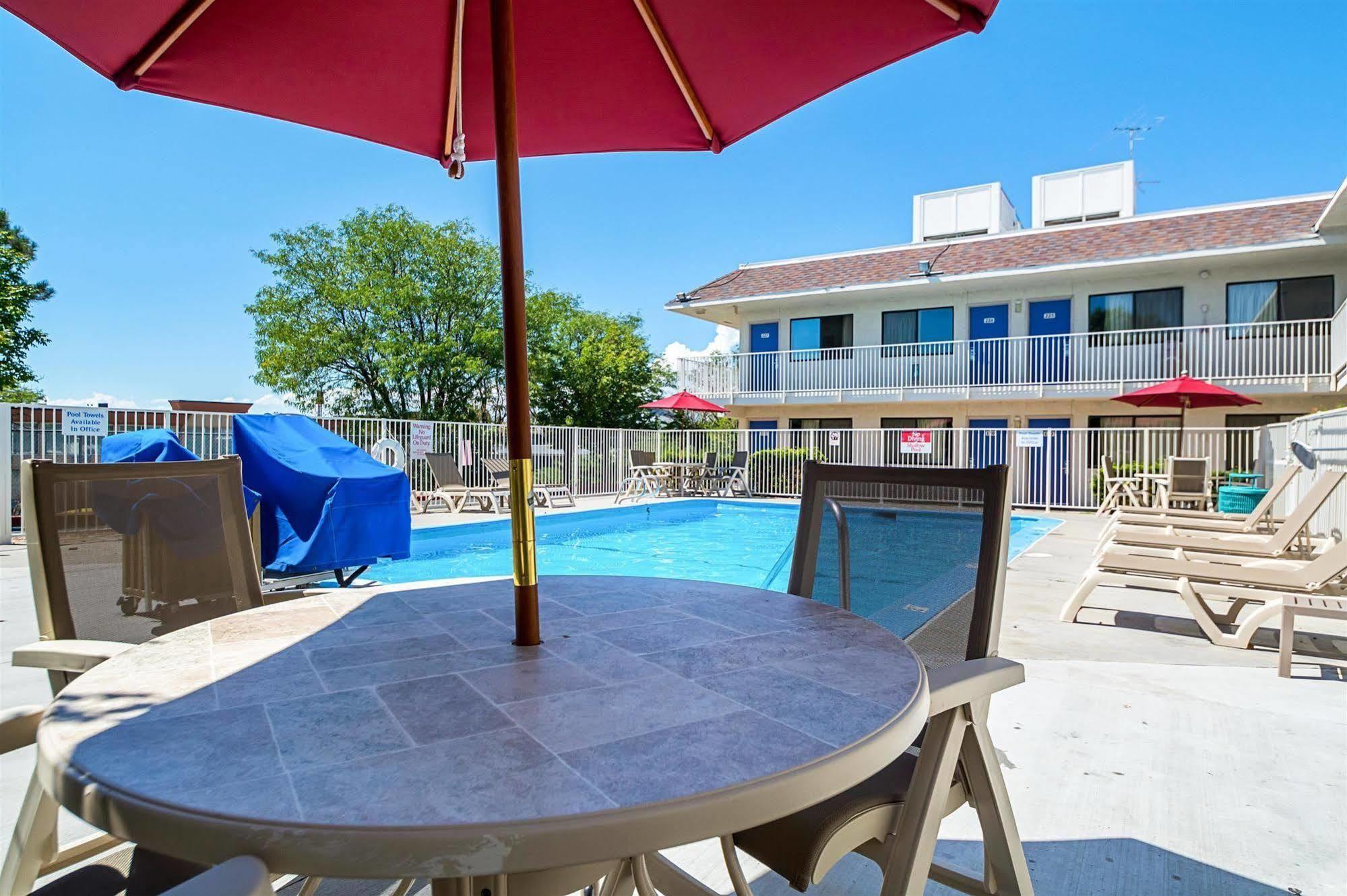 Motel 6-Pueblo, Co - I-25 Екстер'єр фото
