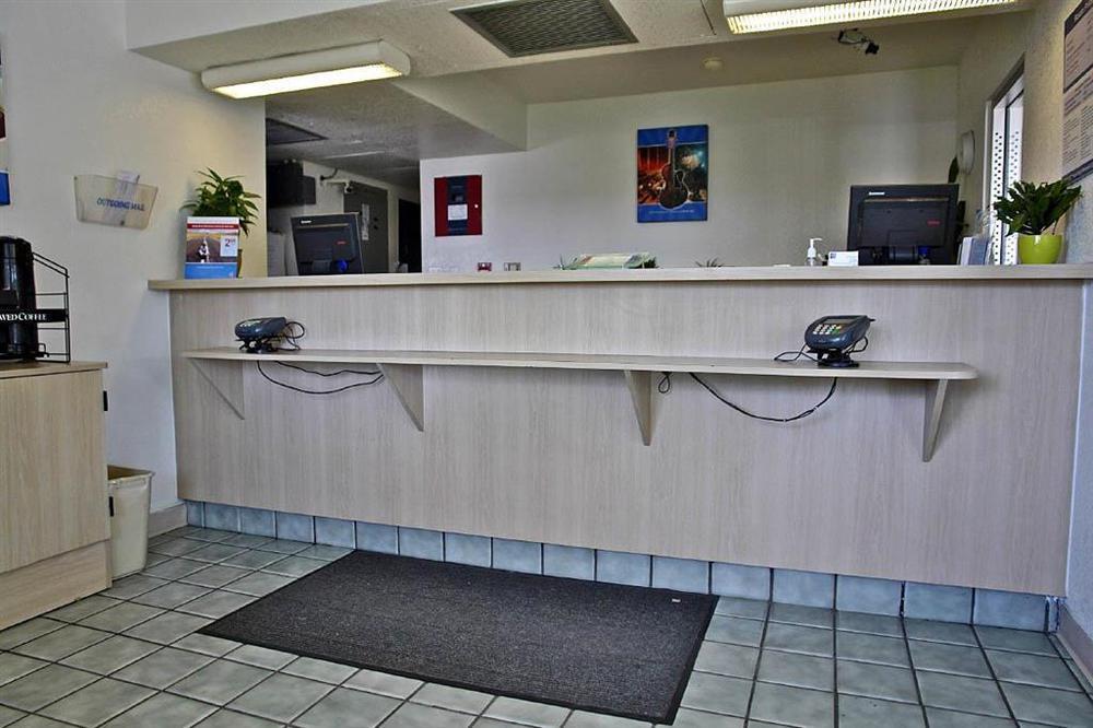 Motel 6-Pueblo, Co - I-25 Інтер'єр фото